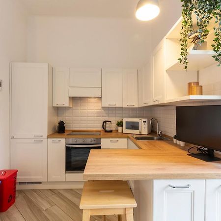 Mezzofanti - Tre Ponti Apartment Milan Bagian luar foto