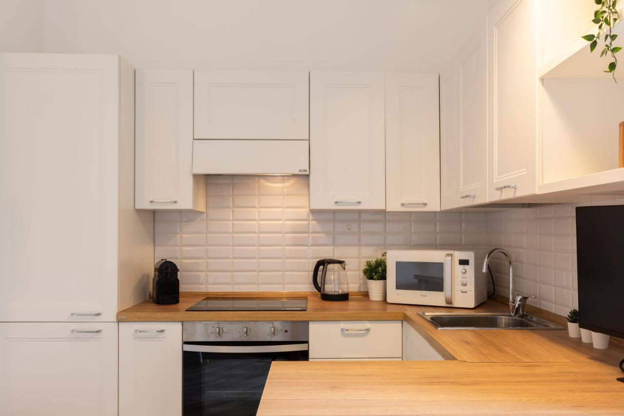 Mezzofanti - Tre Ponti Apartment Milan Bagian luar foto