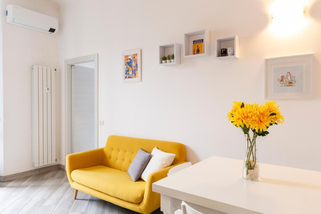 Mezzofanti - Tre Ponti Apartment Milan Bagian luar foto